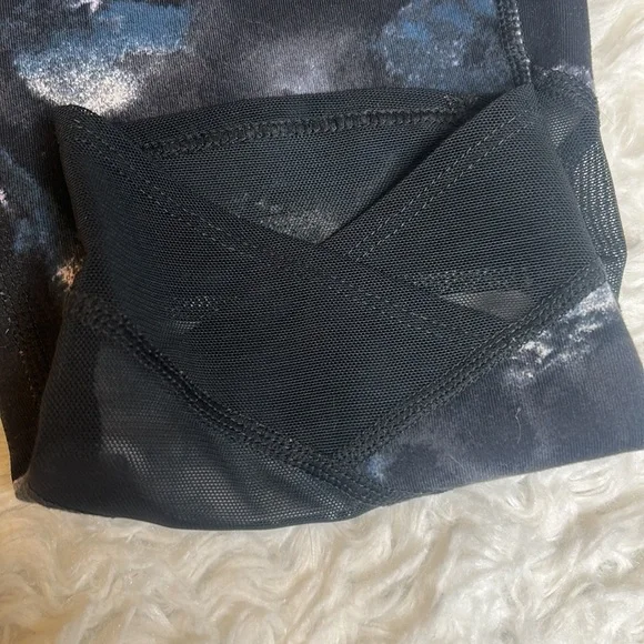 New Balance Multicolored Mesh Leggings - Picture 6 of 13